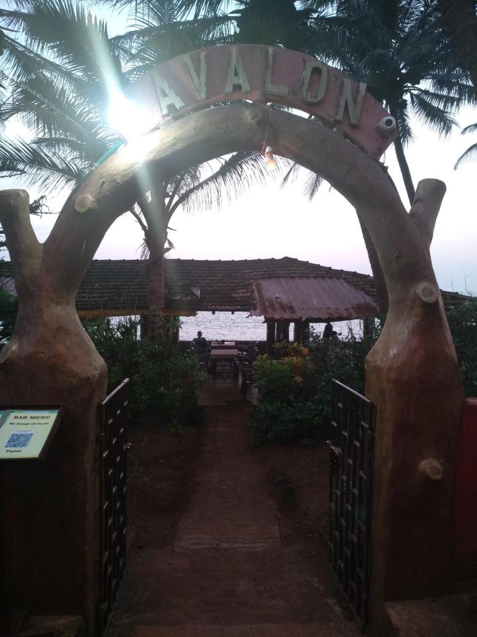 Avalon Sunset Hotel Andzsuna Kültér fotó